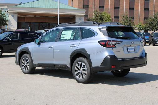 2025 Subaru Outback Base