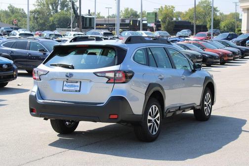 2025 Subaru Outback Base