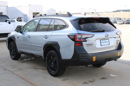 Ice Silver Metallic 2025 Subaru Outback Wilderness