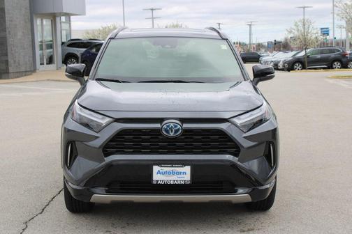 2022 Toyota RAV4 Hybrid SE