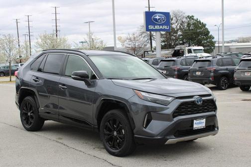 2022 Toyota RAV4 Hybrid SE