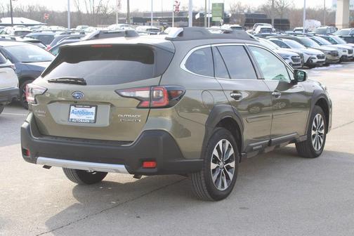 2023 Subaru Outback Touring XT