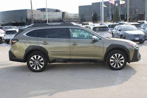 2023 Subaru Outback Touring XT