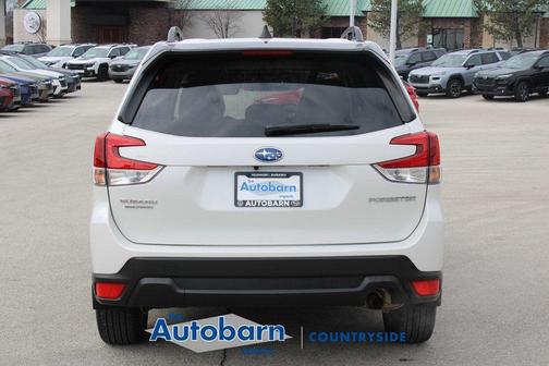 Crystal White Pearl 2024 Subaru Forester Premium