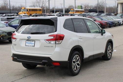 2024 Subaru Forester Premium