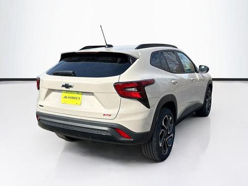 White Sand 2026 Chevrolet Trax 2RS