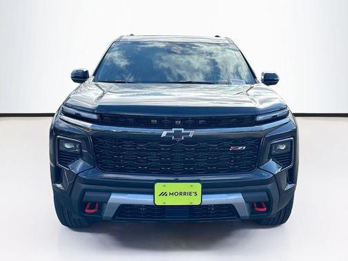 Black 2026 Chevrolet Traverse Z71