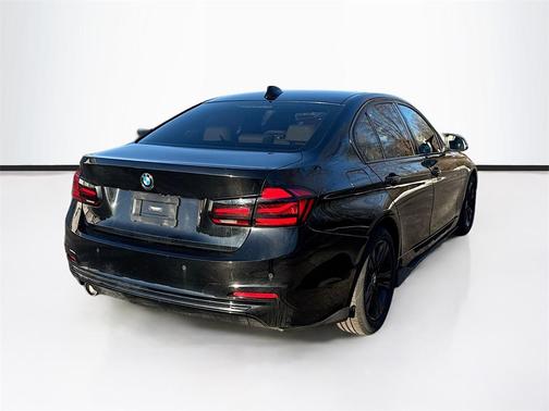 2017 BMW 330 i xDrive