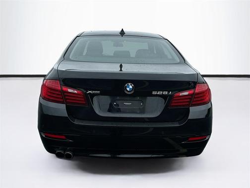 2016 BMW 528 i xDrive