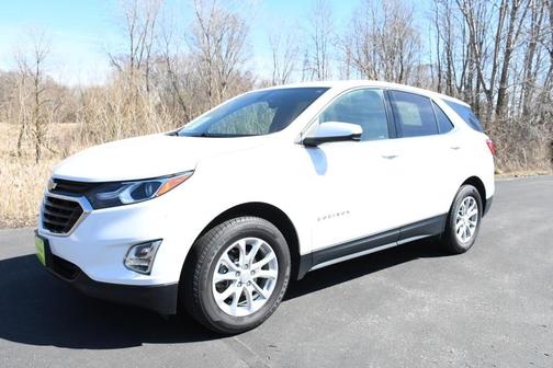 Photo 2 of 32 of 2019 Chevrolet Equinox 1LT