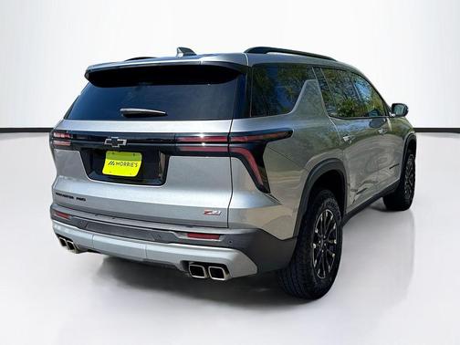 Sterling Gray Metallic 2026 Chevrolet Traverse Z71