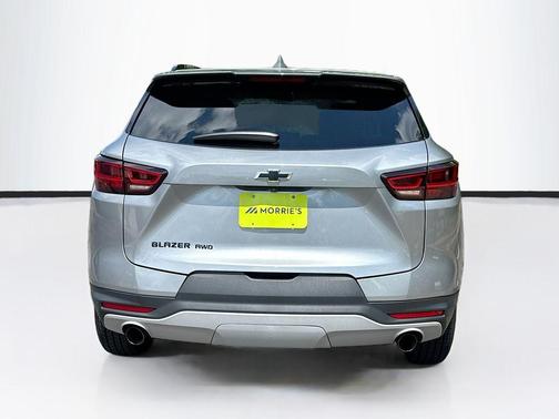 Sterling Gray Metallic 2023 Chevrolet Blazer 2LT