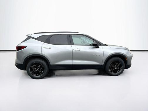 Sterling Gray Metallic 2023 Chevrolet Blazer 2LT