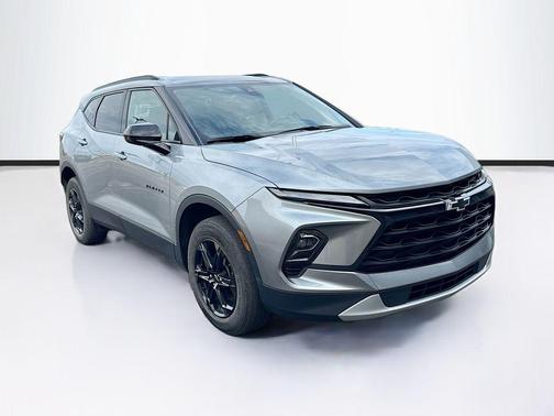 Sterling Gray Metallic 2023 Chevrolet Blazer 2LT