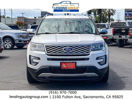 White Platinum Metallic Tri-Coat 2017 Ford Explorer Platinum