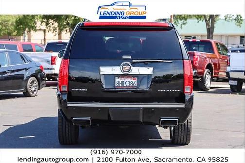 2013 Cadillac Escalade Platinum Edition