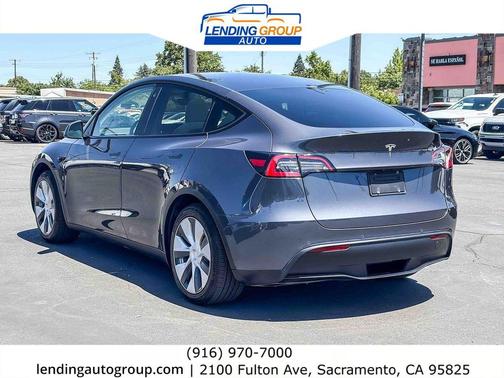 2021 Tesla Model Y Standard Range Rear-Wheel Drive