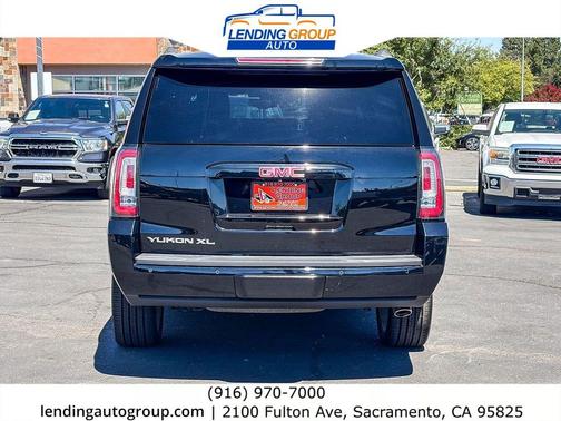 Onyx Black 2018 GMC Yukon XL SLT