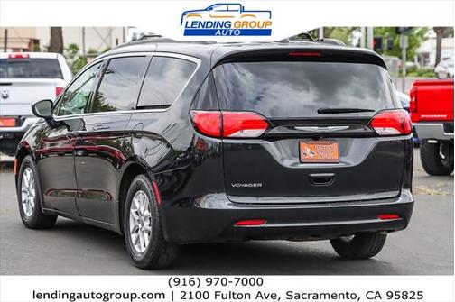 2020 Chrysler Voyager LXI