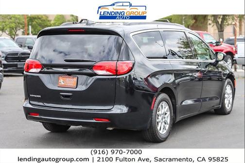 2020 Chrysler Voyager LXI