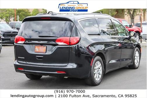 2020 Chrysler Voyager LXI