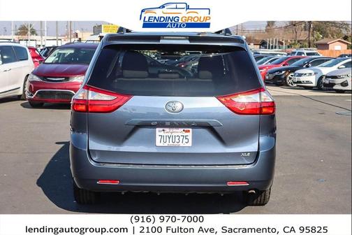 2017 Toyota Sienna XLE