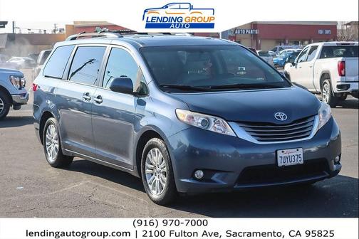 2017 Toyota Sienna XLE
