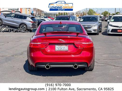 2017 Jaguar XE 35t R-Sport