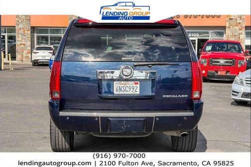 Blue Chip 2007 Cadillac Escalade Base