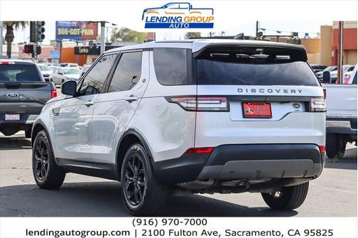 2017 Land Rover Discovery SE