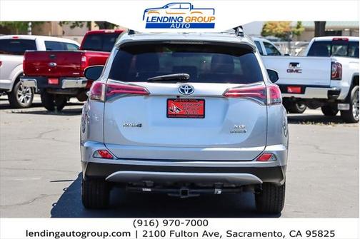 2017 Toyota RAV4 Hybrid XLE