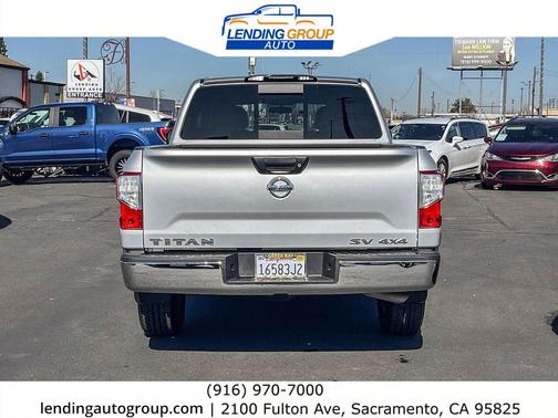 2017 Nissan Titan SV