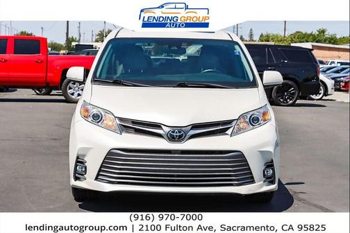 2020 Toyota Sienna XLE Premium