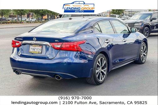 Deep Blue Pearl 2017 Nissan Maxima 3.5 SL