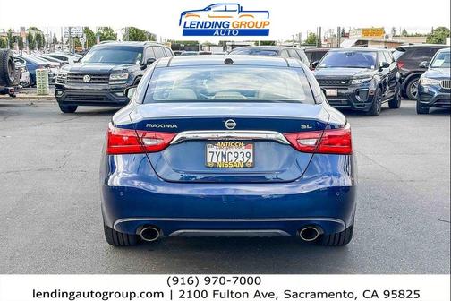 Deep Blue Pearl 2017 Nissan Maxima 3.5 SL