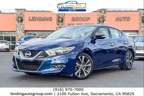 Deep Blue Pearl 2017 Nissan Maxima 3.5 SL