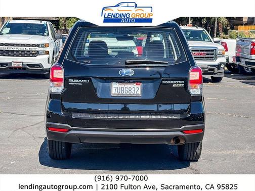Crystal Black Silica 2017 Subaru Forester 2.5i