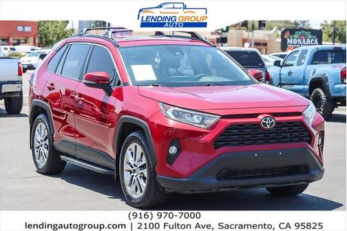 2019 Toyota RAV4 XLE Premium