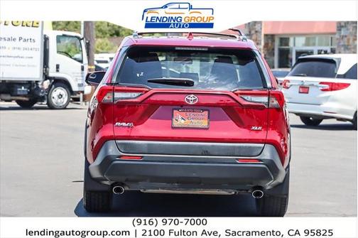 2019 Toyota RAV4 XLE Premium