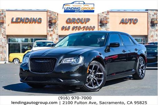 2020 Chrysler 300 Touring