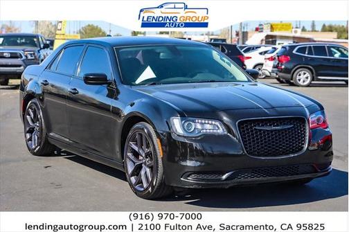 2020 Chrysler 300 Touring