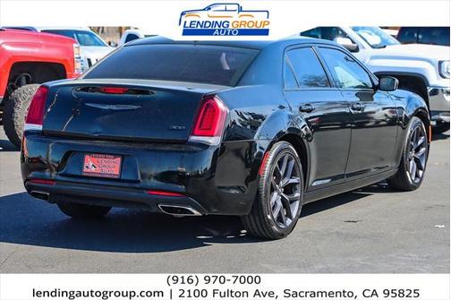 2020 Chrysler 300 Touring