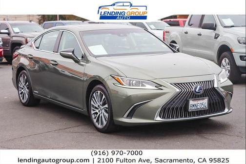 2019 Lexus ES 300h Base