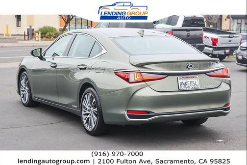 2019 Lexus ES 300h Base