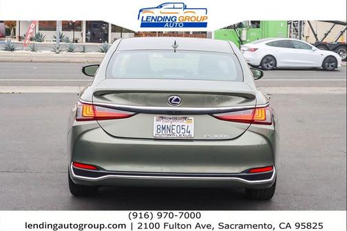 2019 Lexus ES 300h Base