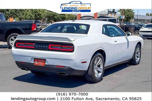 White Knuckle Clearcoat 2022 Dodge Challenger SXT