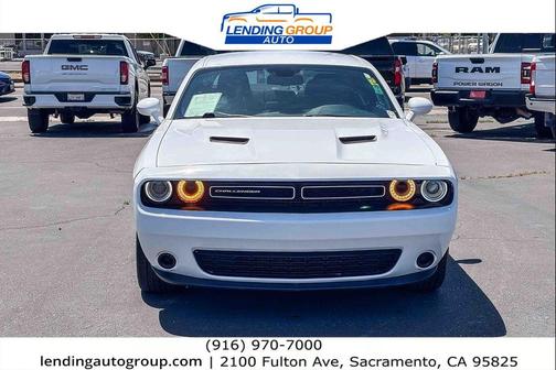 White Knuckle Clearcoat 2022 Dodge Challenger SXT