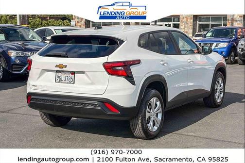 Summit White 2024 Chevrolet Trax LS