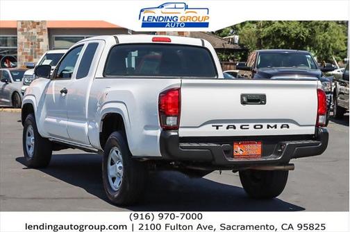 2018 Toyota Tacoma SR