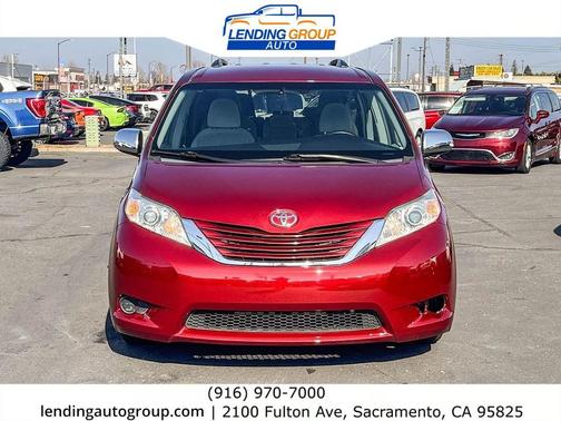 2015 Toyota Sienna LE